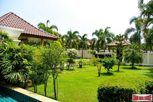 Les Palmares | Modern 3-Bedroom Balinese Pool Villa in Bang Tao-7