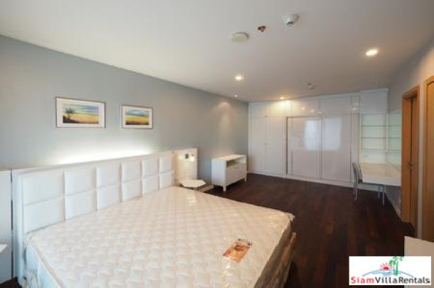 Circle Condominium |  Large 2 Bedroom 93 Sqm Condo for Rent in Phetchaburi-5