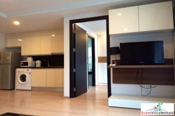 Modern 2 Bedrooms (84 sq.m.) Located The Heart of Pattaya for Long Term Rental-6