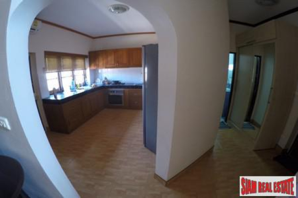 3 Bedrom House with Private Pool For Sale in Na Jomtien Area-11