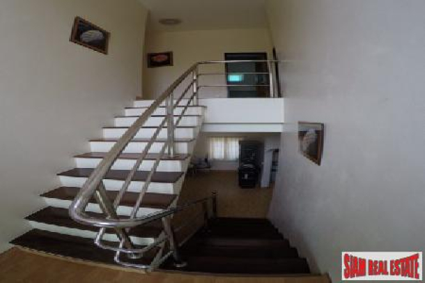 3 Bedrom House with Private Pool For Sale in Na Jomtien Area-15