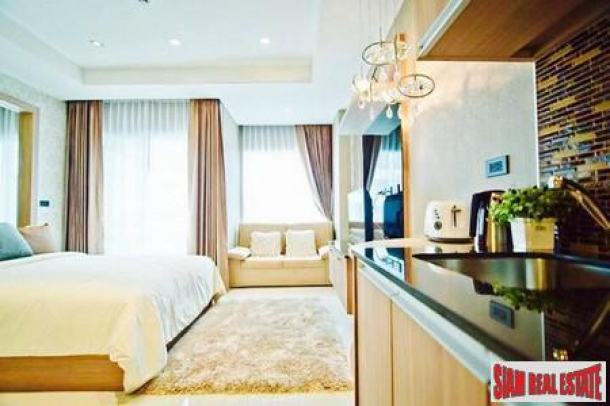 Only 200 Meters From The Beach-Condo for Sale in Na Jomtien from the Well Established Developer-7