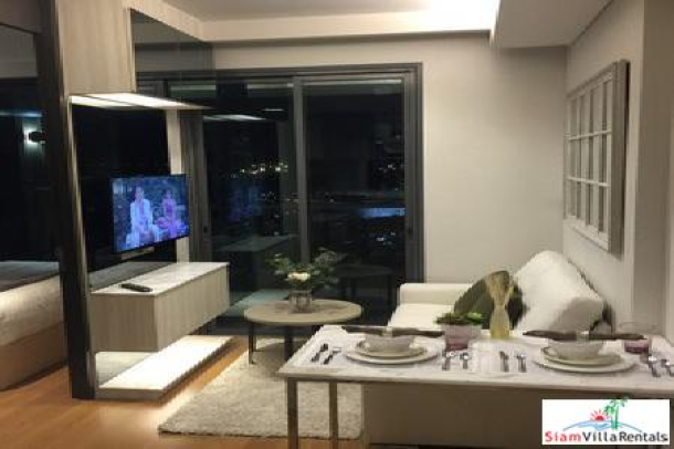 The Lumpini 24 | Luxury Bedroom Condo for Rent at Sukhumvit 24-1