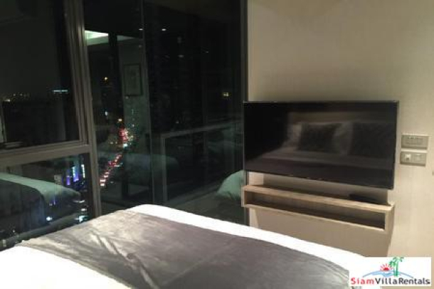 The Lumpini 24 | Prime Location One Bedroom Condo for Rent at Sukhumvit 24-7