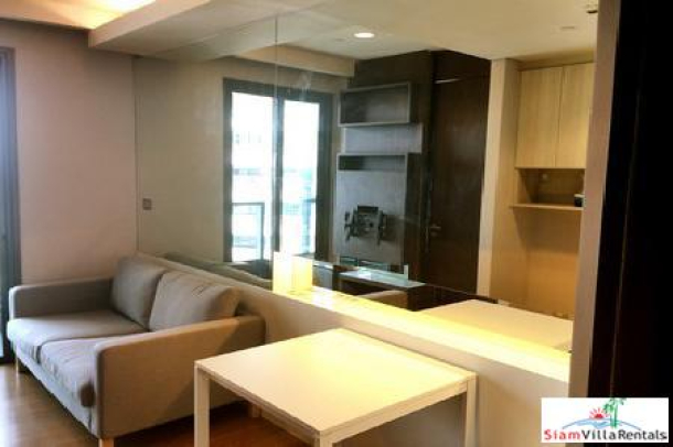 The Lumpini 24 | Beautiful One Bedroom Condo for Rent at Sukhumvit 24-3