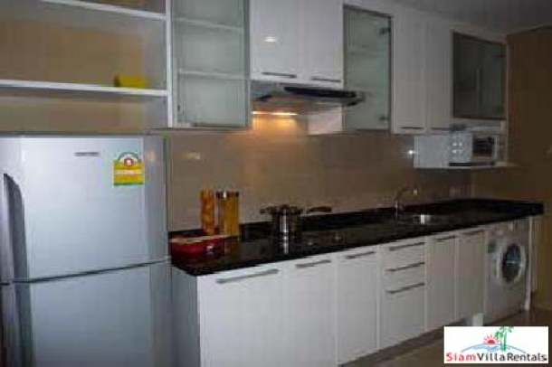 Noble Remix | Large One Bedroom Condo Located Directly at Thonglor BTS-4