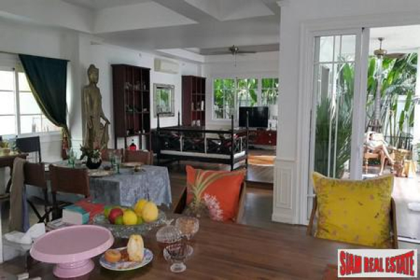 New Luxury Single Home with Three Large Bedrooms in Phra Khanong, Bangkok-9