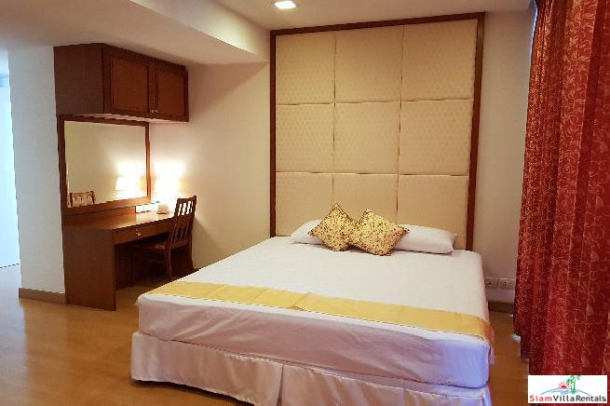 Nusasiri Grand | Three Bedroom Condo with Direct Access to Ekkamai BTS-18