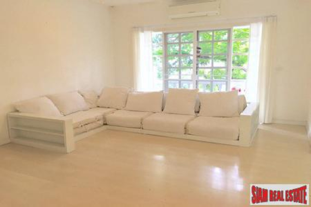 Richmond Palace | Good Value Three Bedroom Condo for Rent in Phrom Phong Only 50K-13