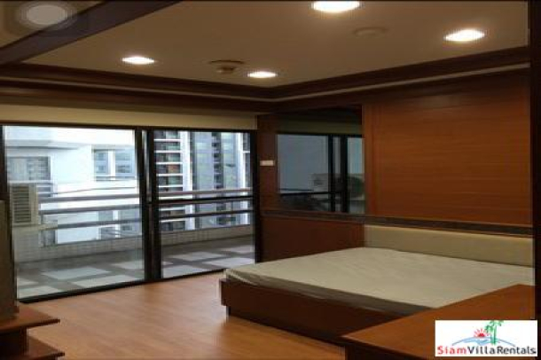 Richmond Palace | Good Value Three Bedroom Condo for Rent in Phrom Phong Only 50K-11