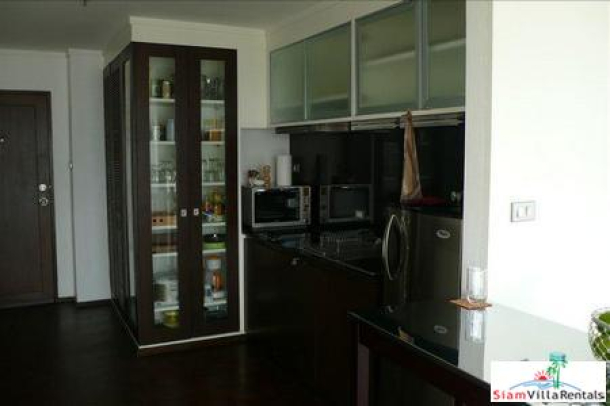 Silom Suites | Large One Bedroom 70 Sqm Condo for Rent-3