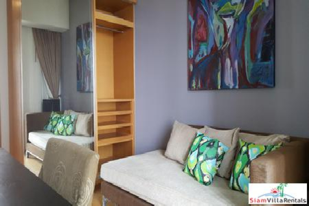 Luxury 1 bedroom at Phrom Pong BTS. The Crest.-11