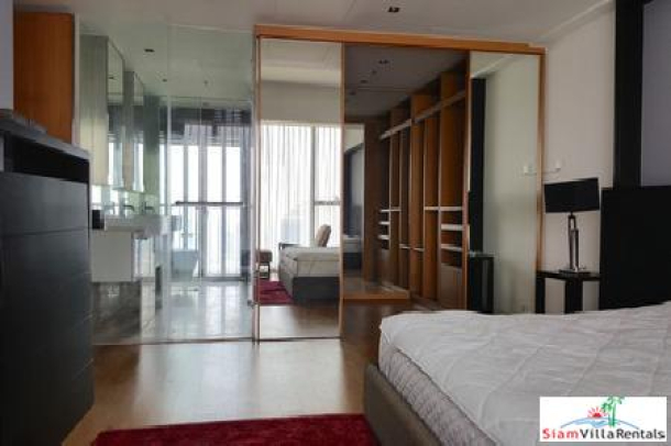 Luxury 1 bedroom at Phrom Pong BTS. The Crest.-13