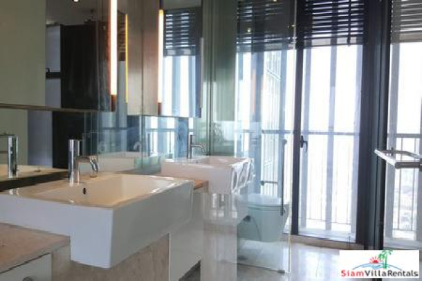 Luxury 1 bedroom at Phrom Pong BTS. The Crest.-14