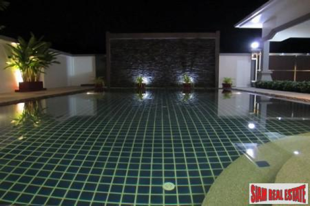 Luxury Pool Villa for Sale in Bang Saray-3