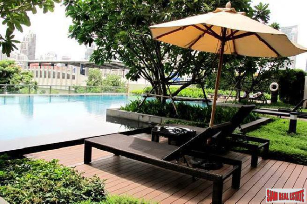 Villa Asoke | Luxury Large One Bedroom for Rent Close to MRT Phetchaburi-12