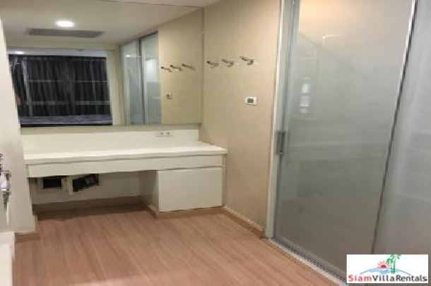1 Br Resort Style Condominium Located in Heart of The City-11