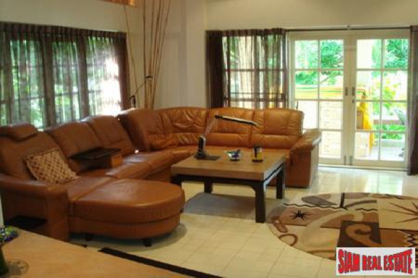 Luxurious 4 Bedrooms, 4 bathrooms with 2 storey Family House For Sale.-7