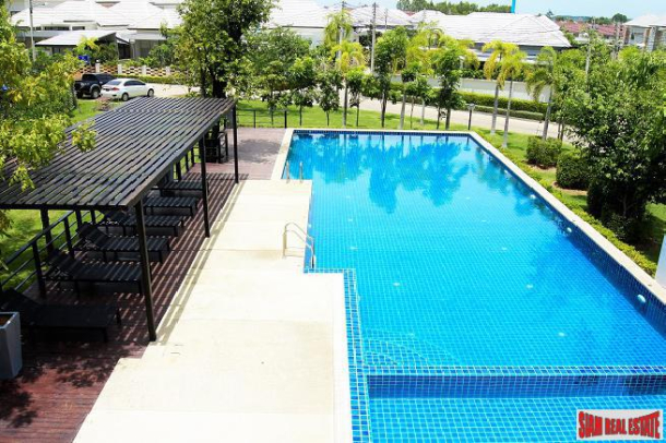 Beautiful and Peaceful Pool Villa for Sale in East Pattaya-14