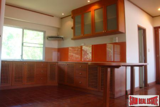 Chiang Mai Bargain For Sale a 210 sqm Golf Course Penthouse-13