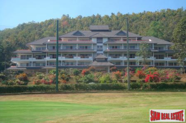 Chiang Mai Bargain For Sale a 210 sqm Golf Course Penthouse-15