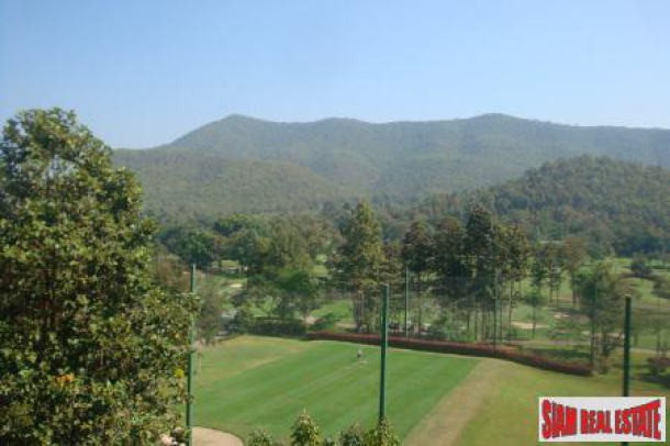 Chiang Mai Bargain For Sale a 210 sqm Golf Course Penthouse-3