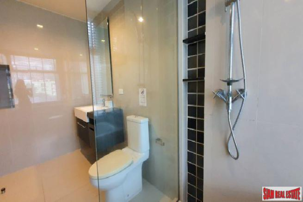 1 Bedroom Condo For Rent in Naklua With High Floor Great Seaview and Seabreeze-20