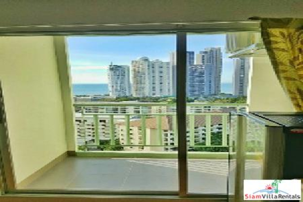 1 Bedroom Condo For Rent in Naklua With High Floor Great Seaview and Seabreeze-8