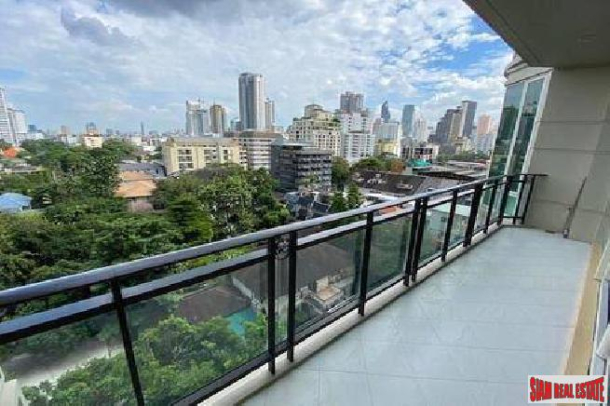 Royce Private Residence | Private Luxurious and Modern Three Bedroom Apartment for Rent in Phromphong.-6