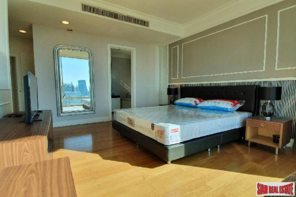 Royce Private Residence | Private Luxurious and Modern Three Bedroom Apartment for Rent in Phromphong.-7