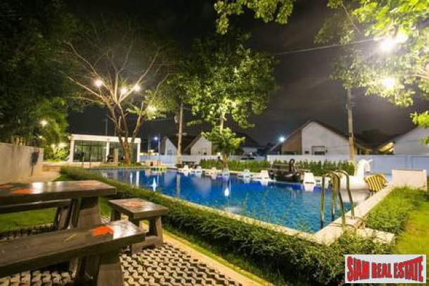New Pool Villa House in Na Jomtien Huay Yai-4