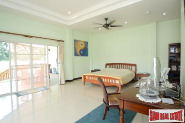 Spacious 4 bedroom family home with swimming pool for sale in Chiang Mai-9