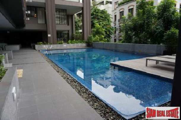 Brand New Luxury 3 bedroom. 5 mins to Chong Nonsi BTS.   Beautiful View on Quiet Soi.-15