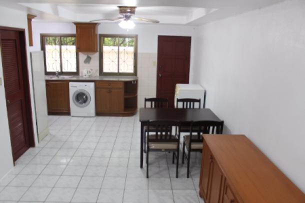 Quiet Home and Conveniently Located in Central Patong-5