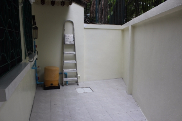 Quiet Home and Conveniently Located in Central Patong-6