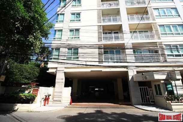 Lovely 2 Bedroom. Central but quiet. Baan Siri Sathorn-1