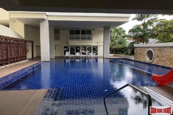 Lovely 2 Bedroom. Central but quiet. Baan Siri Sathorn-2