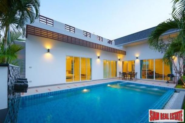Modern Pool Villa in New Hua Hin Estate-11