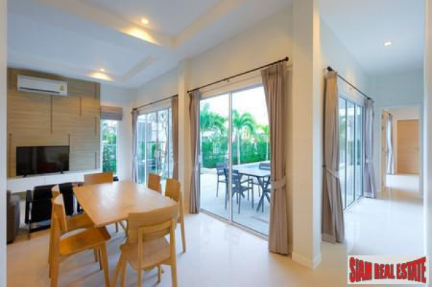 Modern Pool Villa in New Hua Hin Estate-14