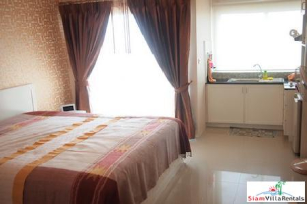 Seaview Condo For Rent  in Wongamat Area, Pattaya-4