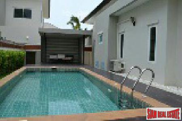 Beautiful & Peaceful Modern Style Pool Villa for Sale in East Pattaya ( Pet Friendly)-2