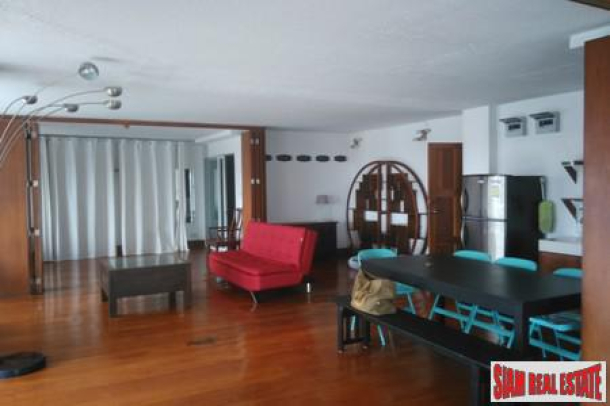 38 Mansion | Fully Renovated large 2 bed near Thonglor BTS.-2