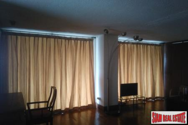38 Mansion | Fully Renovated large 2 bed near Thonglor BTS.-4
