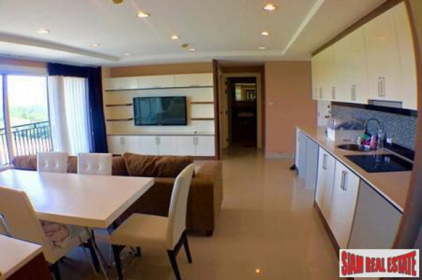 Modern 2 Bedrooms For Sale in Popular Condo in Jomtien Area For Quick Sale-11