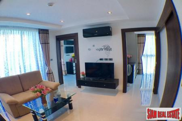 2 Bedrooms For Sale in Great Location Just 100 Meters from Wongamat Beach in Exclusive Neighborhood-6
