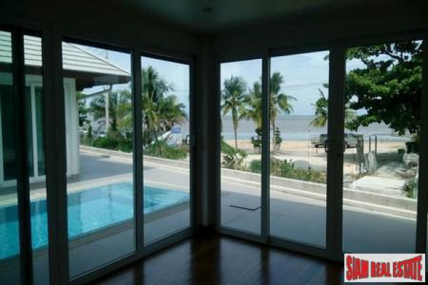 Modern Four-Bedroom Beach Front  Pool Villa with unobstruct seaview in Pattaya-3
