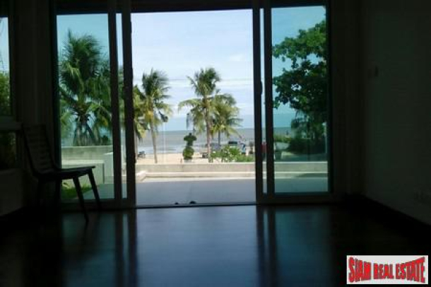 Modern Four-Bedroom Beach Front  Pool Villa with unobstruct seaview in Pattaya-4