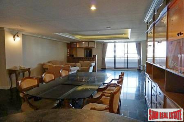 Renovation Dream on Sukhumvit Soi 15. 200 Sqm at The Concord. 3 beds. 600m To Asoke BTS.-2