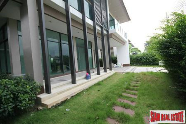 Setthasiri Onnut-Srinakarindra | New Designer Home with4 Bedrooms and 284 Sqm.-11