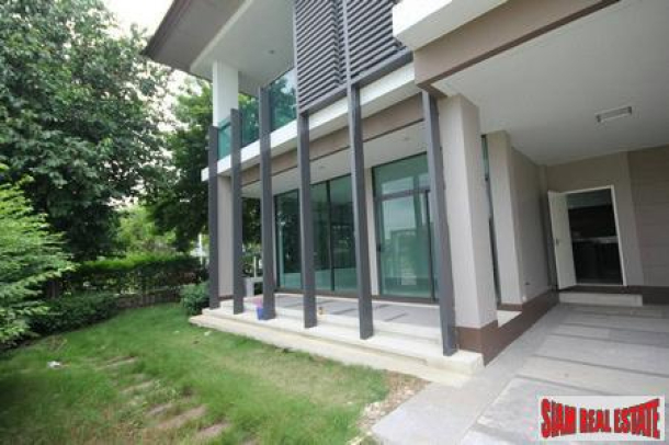 Setthasiri Onnut-Srinakarindra | New Designer Home with4 Bedrooms and 284 Sqm.-2